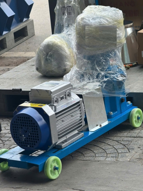 Máy ép cám viên S150  