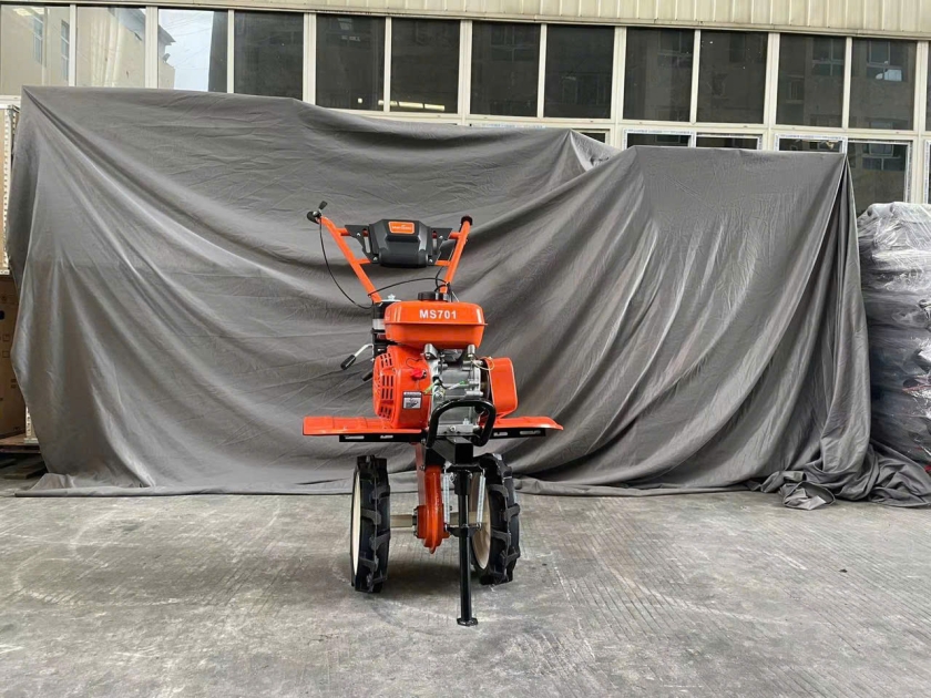 Máy cày xới đất MS701