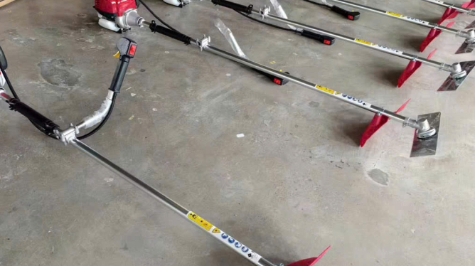 Máy cắt cỏ KAMAFUJI Model: G65